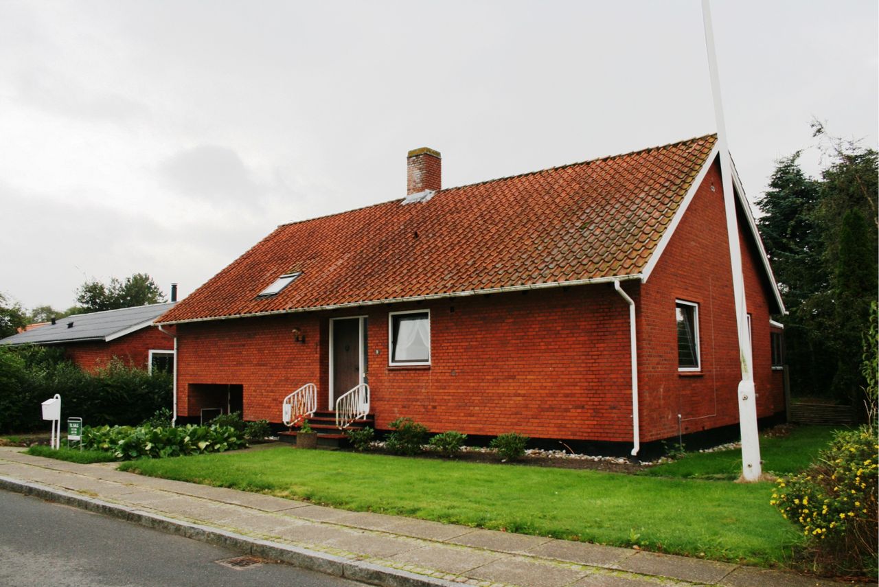 image 01